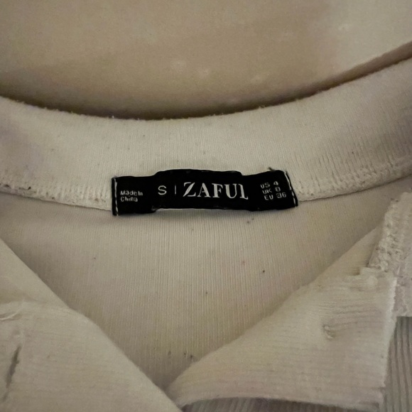 Zaful Collared Long Sleeve Button Up 🐰🤍 - Picture 3 of 3